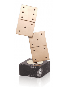 0538DOM Trofeo figura laton deportivo DOMINO economico en Valencia