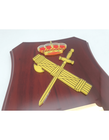 Metopa de Madera para la Guardia Civil: Reconocimiento