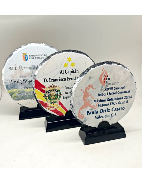 PIZARRA DE HOMENAJE