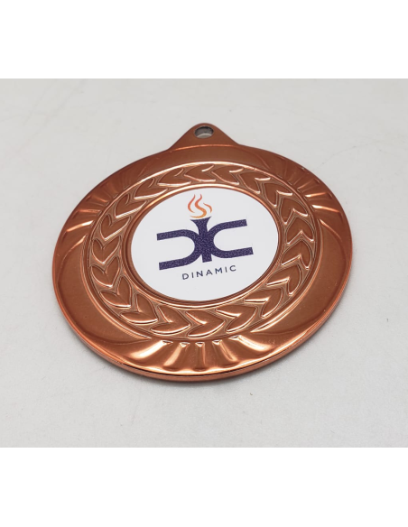 Medalla personalizada y económica con diseño de copa