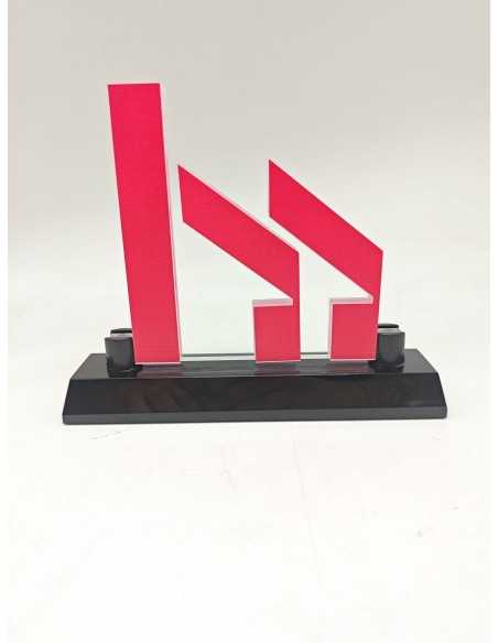 Trofeo de Metacrilato Rojo con Peana de Cristal Negro Personalizado