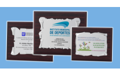 Placas con grabado a color